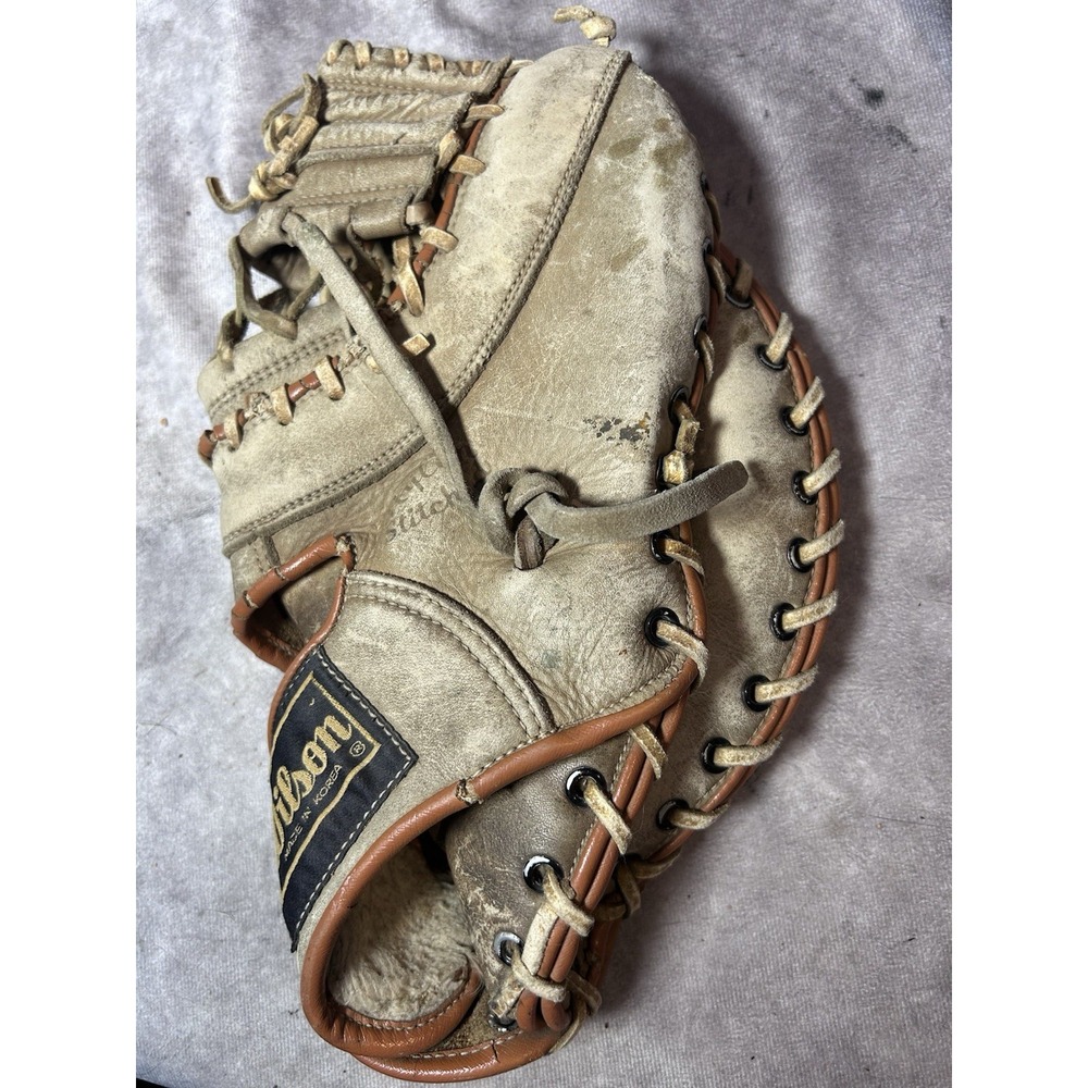 Vintage Wilson A2301 Bob Boone Catchers Mitt Baseball Glove Leather Korea